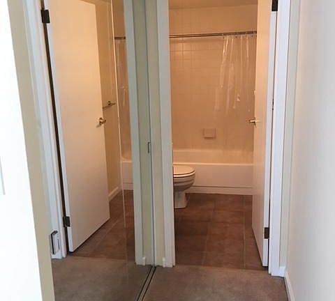 3rd image of 1700 Wedgewood Dr APT 116
