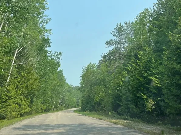 Sunaqua Dr, Presque Isle, MI 49777