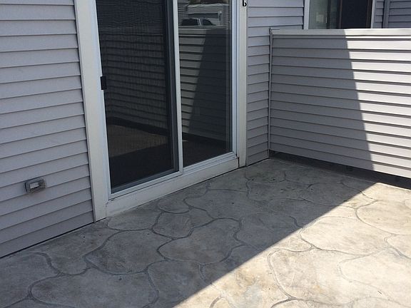 3rd image of 1597 Cedarwood Dr #17B