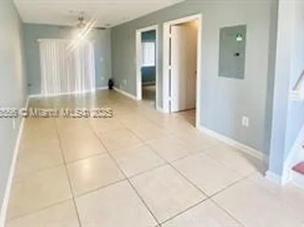 2184 NE 167th St #1-110, North Miami Beach, FL 33162