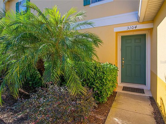 2nd image of 3104 Seaview Castle Dr