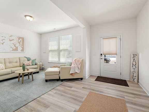 5th image of 1273 Sidney Creek Dr