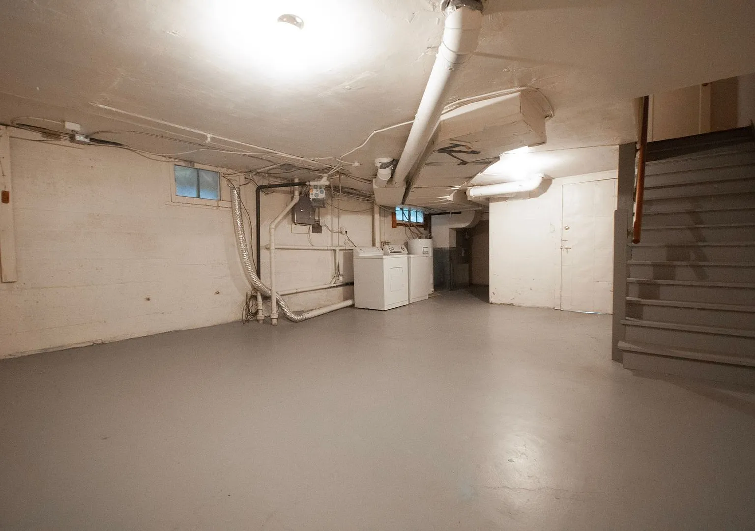 2308 Minor Ave E (112) — Photo 1