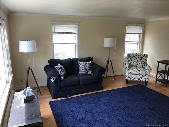 3rd image of 94 Hillcrest Ave