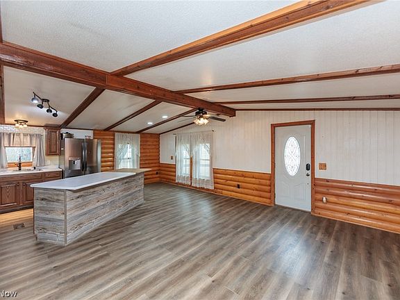 4th image of 3179 Washburn Rd