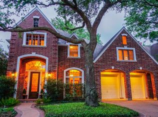 19 Ambleside Crescent Dr, Sugar Land, TX 77479