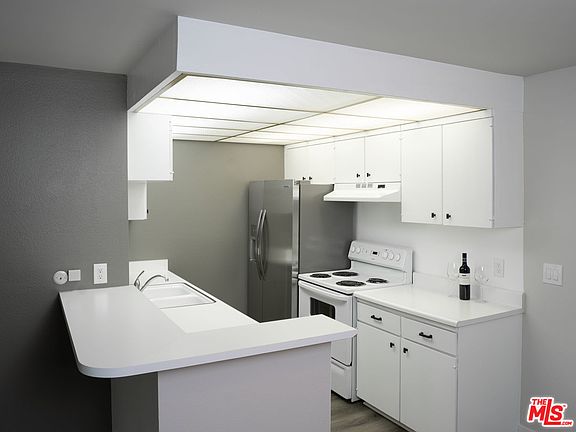 2nd image of 23663 Park Capri Unit 107