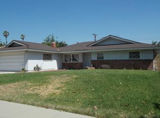 17542 Hibiscus St, Fontana, CA 92335