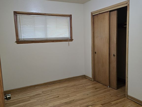 4th image of 5941 N 60th St
