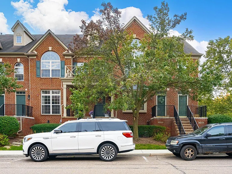 39477 Springwater Dr — Photo 3