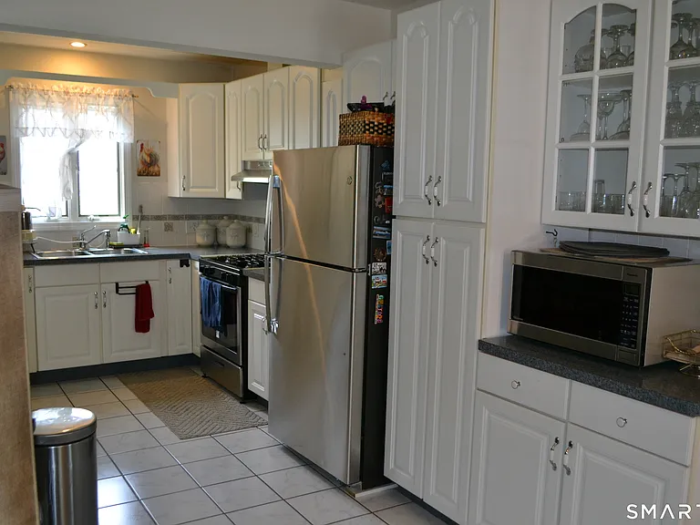 40 Emma Rd — Photo 12