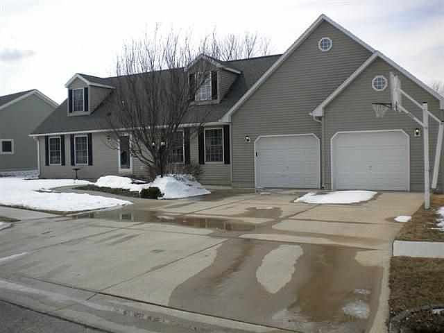 1st image of 307 Brookside Dr
