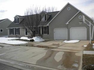 307 Brookside Dr, Parkersburg, IA 50665
