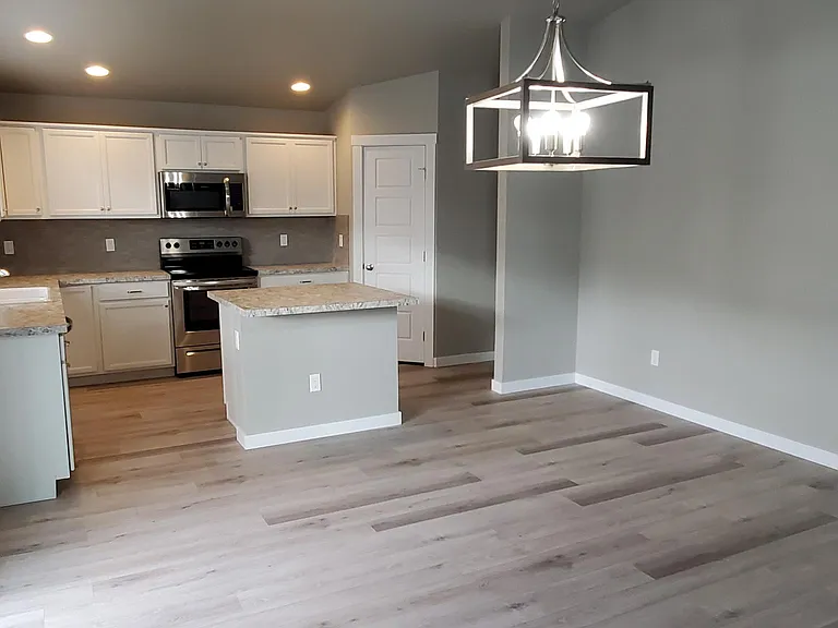 4891 W Sands Basin Dr — Photo 8