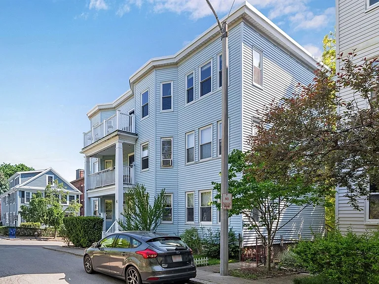 4 Linden Ct #3 — Photo 40