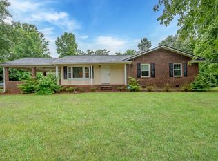 1935 Curry Rd, Laurens, SC 29360