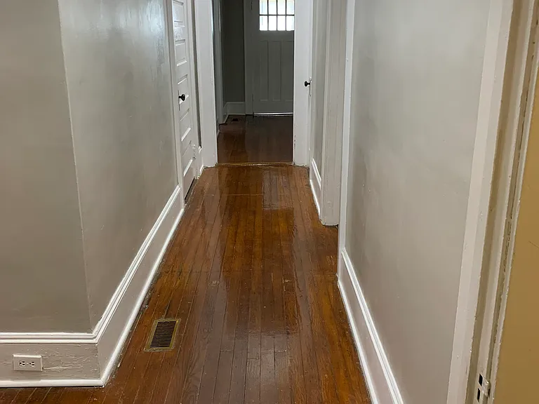 335 Grace St — Photo 5