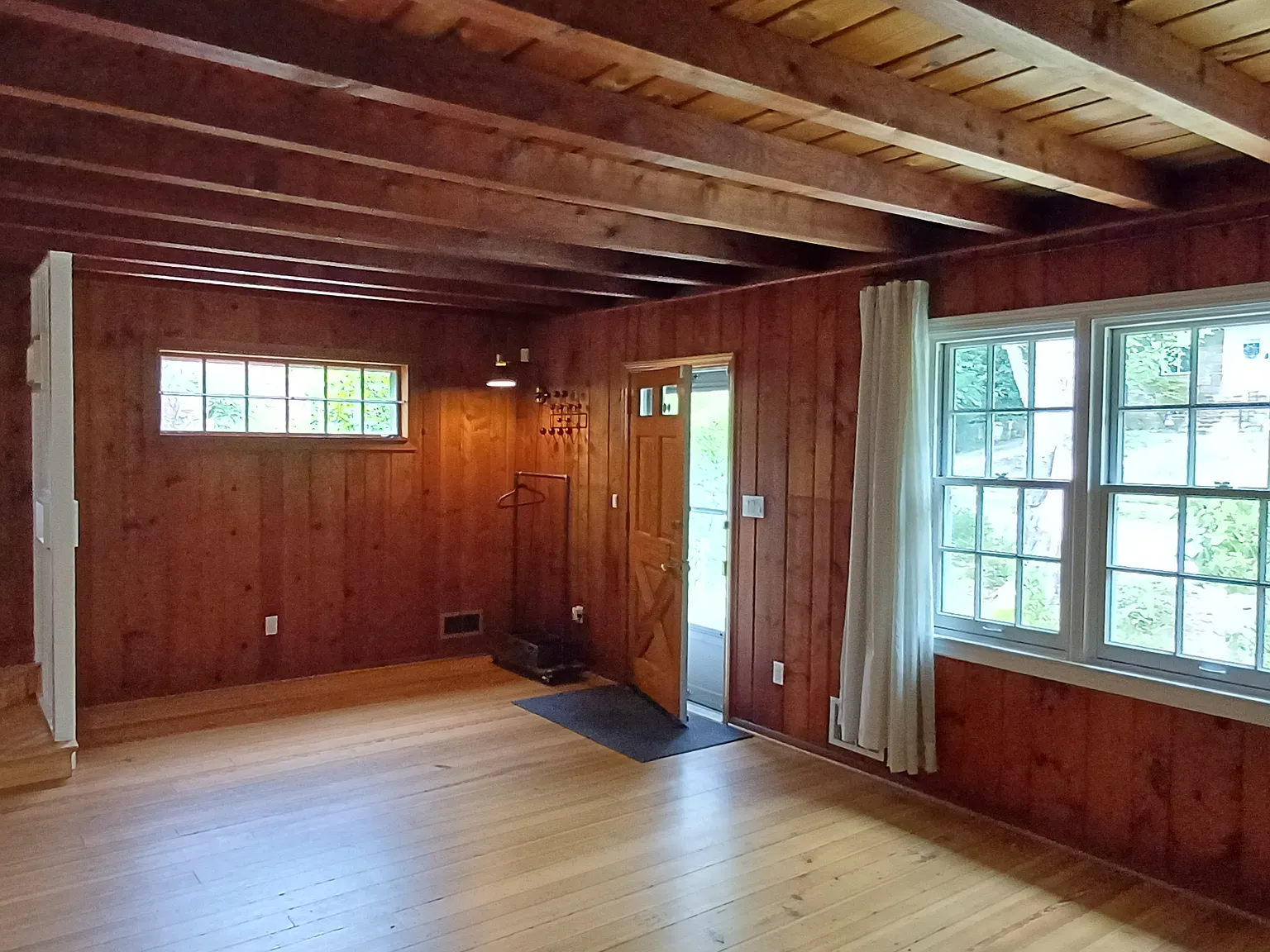 3 bed, 2.5 bath, 1518 sqft, $3,150 — Photo 3