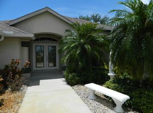 904 Rotonda Cir, Rotonda West, FL 33947