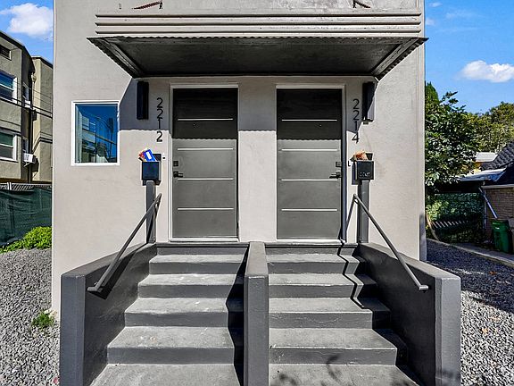 3rd image of 2212 10th St #1