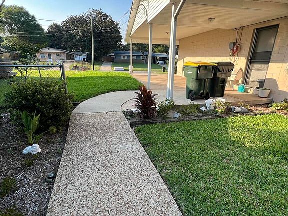 2nd image of 326 Linda Ln
