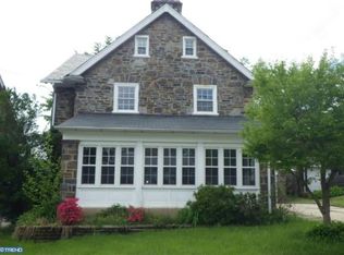 7102 Hilltop Rd, Upper Darby, PA 19082