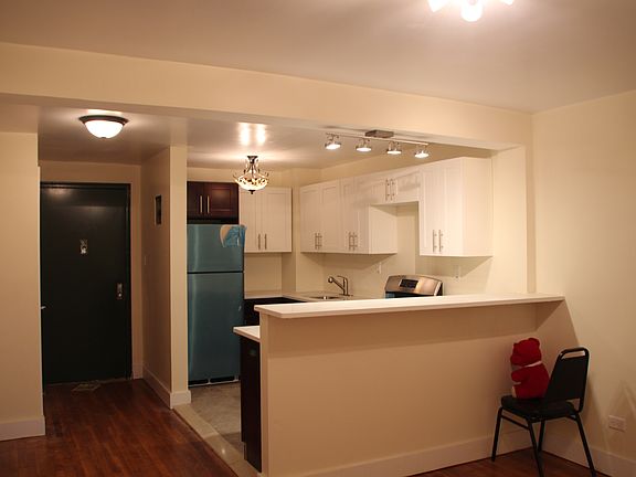3rd image of 535 Parkside Ave APT 6M
