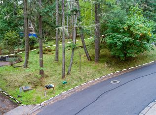 N Shasta Loop, Eugene, OR 97405