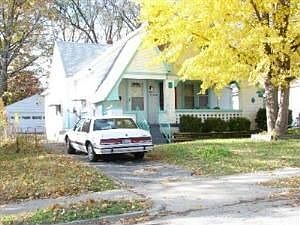 1st image of 1217 Linda Vista Ave