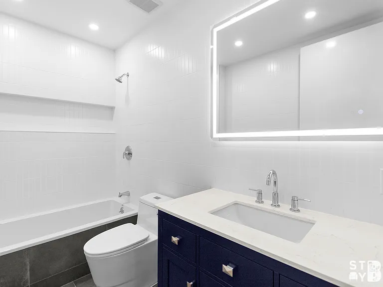 155 Monroe St #2A — Photo 16
