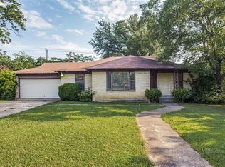 917 De Witt Cir, Dallas, TX 75224