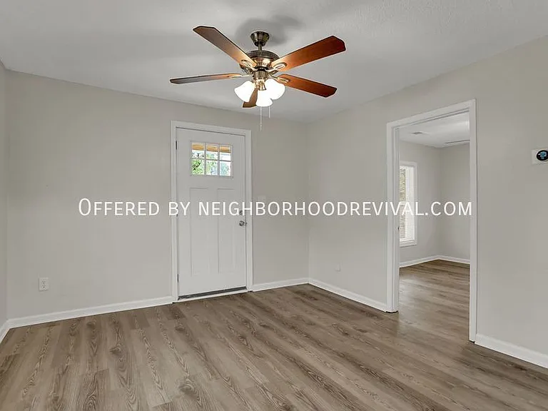 1685 S Goodlett St — Photo 10