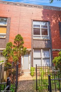 1724 N Winnebago Ave APT B, Chicago, IL, 60647
