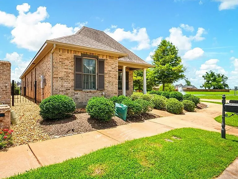 4717 Wilton Pl — Photo 13