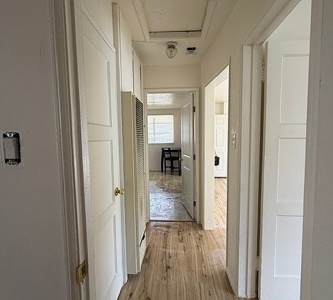 4th image of 11942 Courtleigh Dr #11942