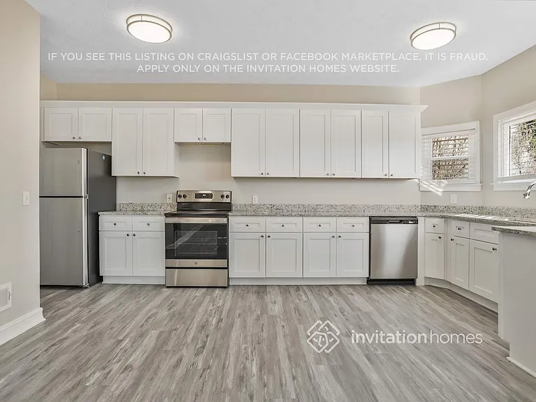 6015 Holland Dr — Photo 11