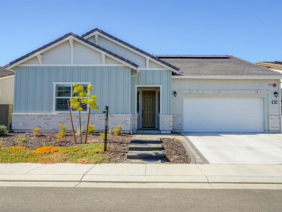 1st image of 848 Daffodil Drive