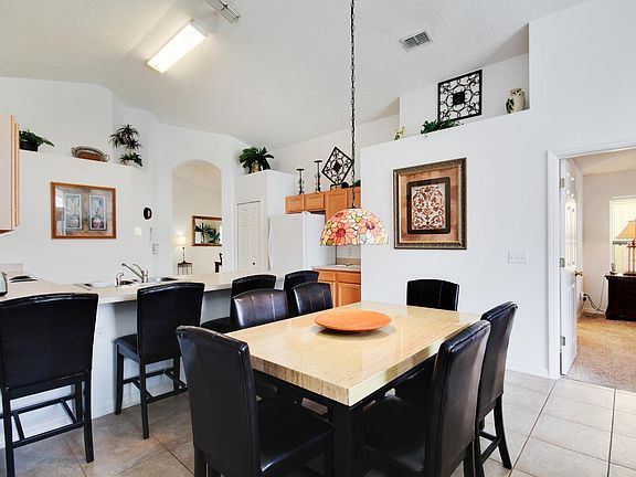 3rd image of 125 Madiera Beach Blvd