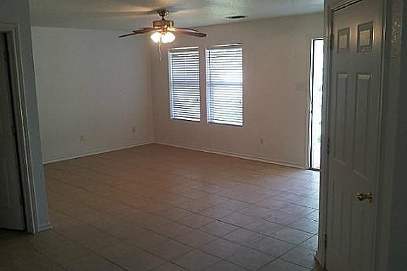 4th image of 3108 Shady Ln