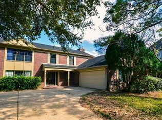 2207 Mill Creek Dr, Sugar Land, TX 77478