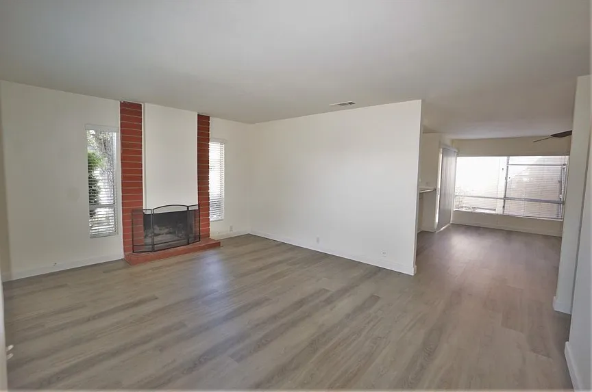 3 bed, 1239 sqft, $3,600 — Photo 3