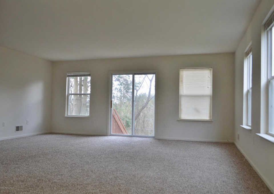 22 Esplanade Way, Bayville, NJ 08721 Zillow