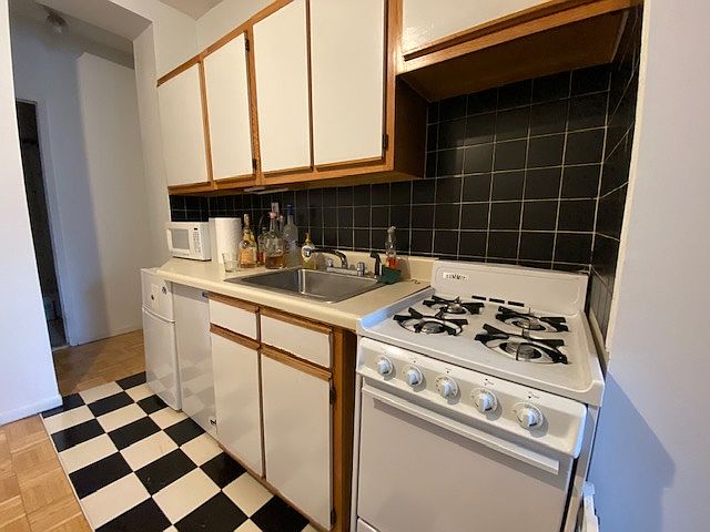 1st image of 55 Leroy St APT 8