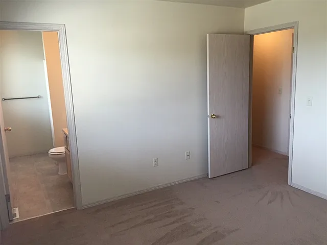 280 S Elsa St — Photo 8