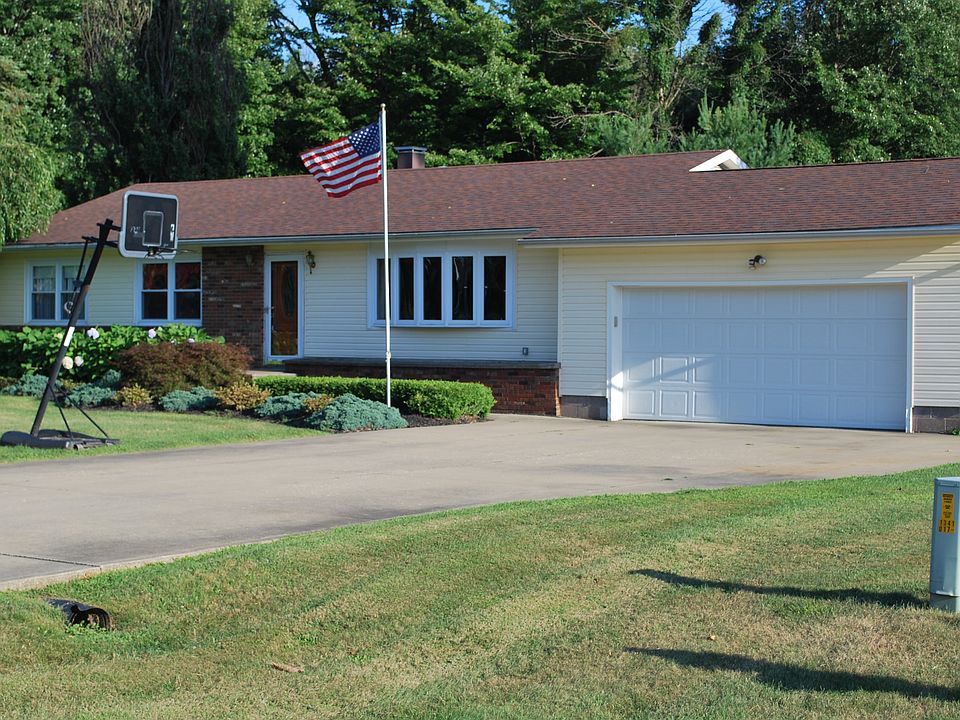 1st image of 3270 S Forest Dr