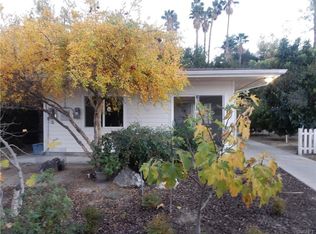 20142 Wells Dr, Woodland Hills, CA 91364