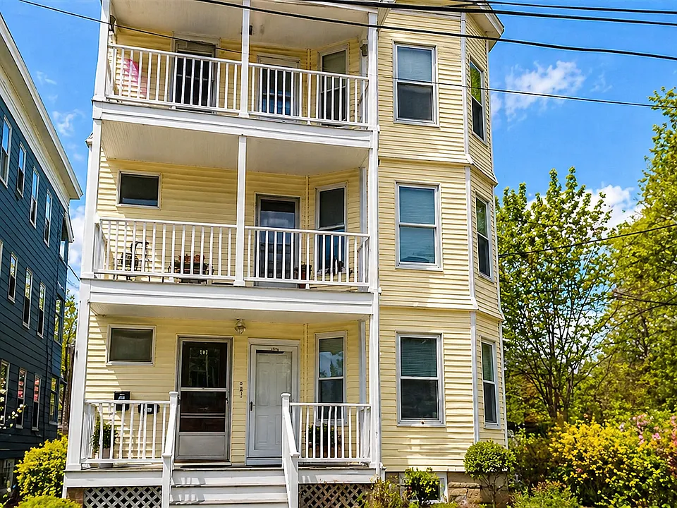37 Waverly St #2