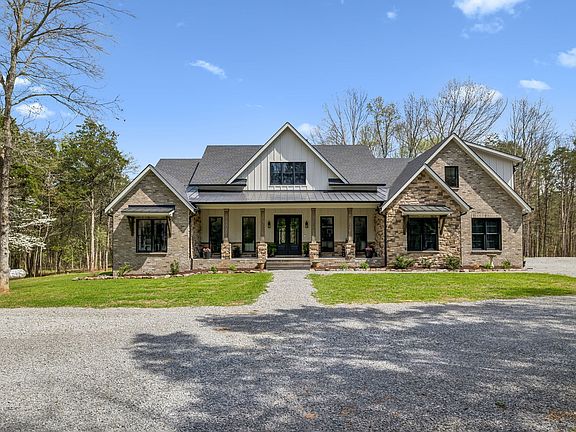 3rd image of 59 Huddleston Rd