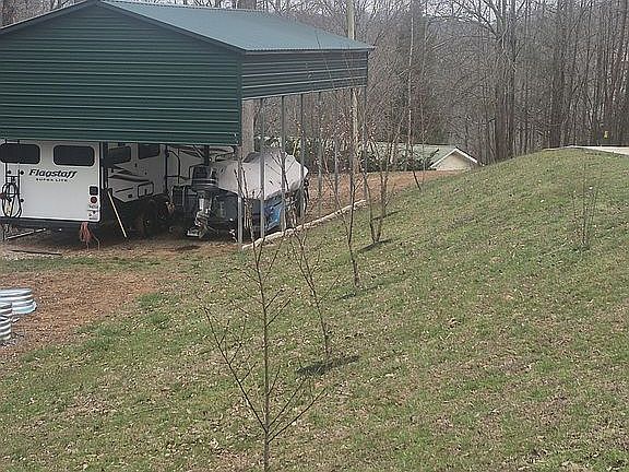 4th image of 6663 Claude Parks Rd