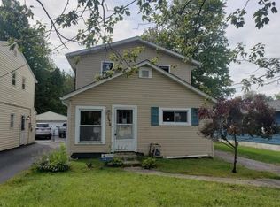 7678 Pinehurst Rd, Mentor On The Lake, OH 44060